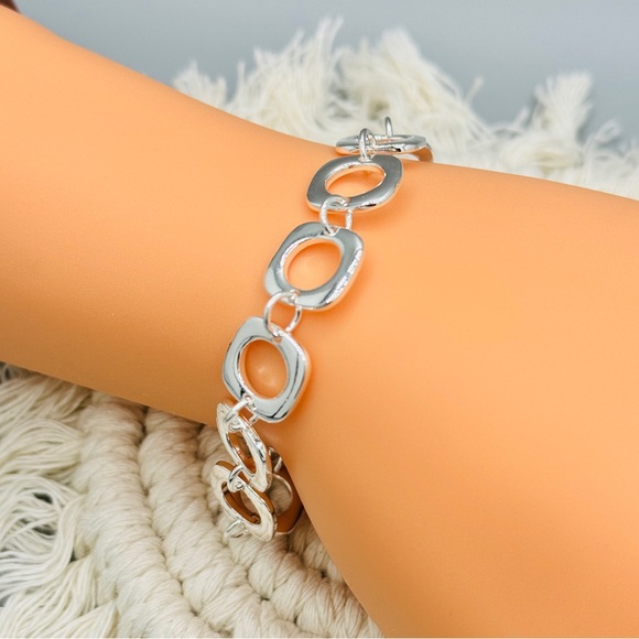 925 Sterling Silver Round Ring Charm Chain Bracelet - Picture 2 of 8
